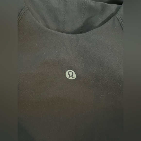 Lululemon High Neck Align Tank Sz 6 - Picture 6 of 7